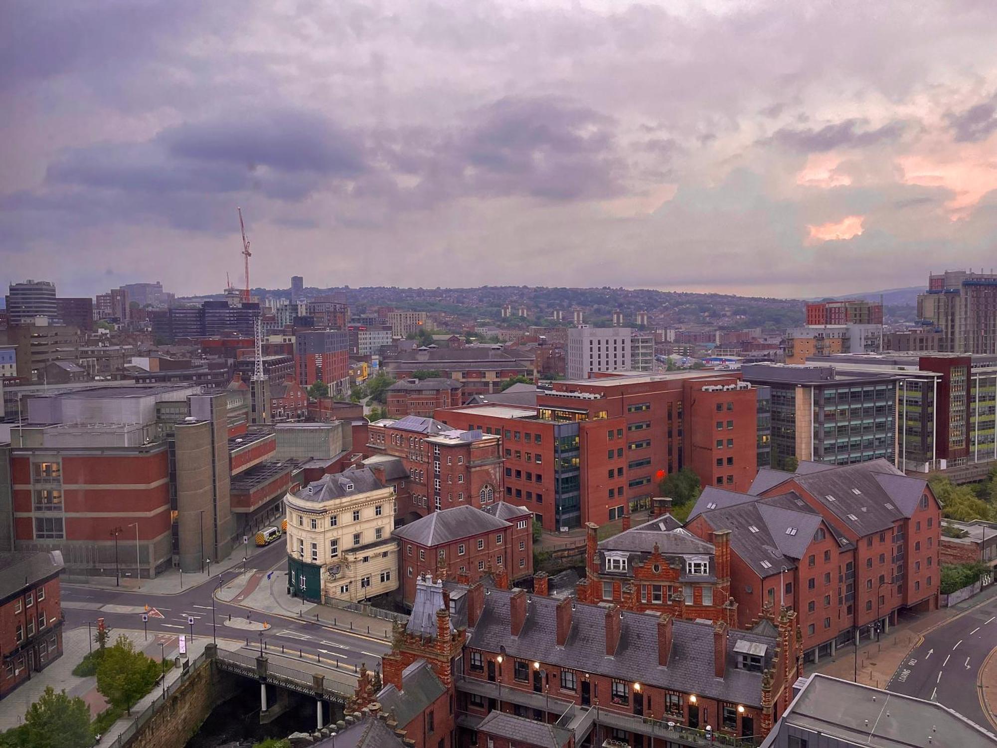 Penthouse Gem, Central, Scenic Views, Stylish, Modern, City Centre 2Br Sheffield Esterno foto